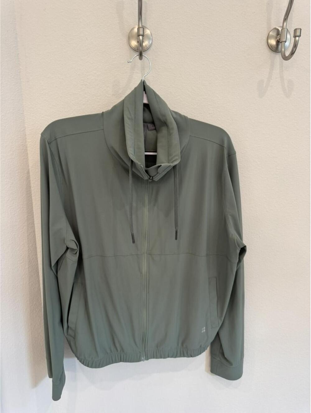 Sweaty Betty Set Lightweight Olive Green Zip-Up Jacket L and XL Tank